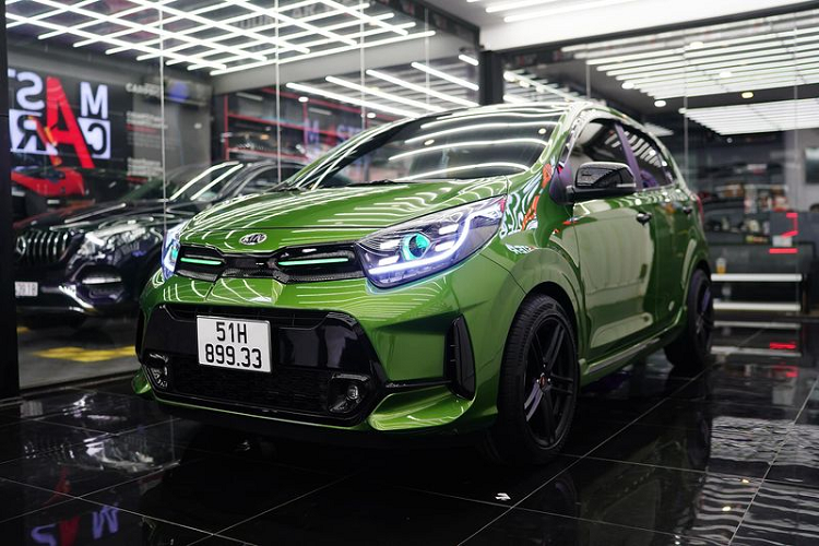 Một chiếc xe hạng A có kích thước dài x rộng x cao lần lượt 3.595 x 1.595 x 1.485 (mm), trục cơ sở đạt 2.400mm.