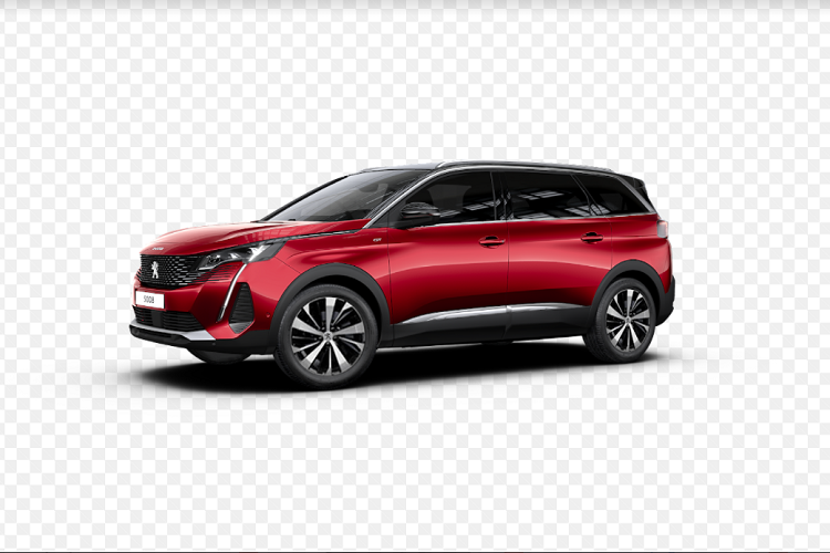 Bước vào không gian cabin, New Peugeot 5008 GT ấn tượng với thiết kế vô lăng D-cut khác biệt, sử dụng da đục lỗ và bổ sung thanh chrome trên, dưới tạo điểm nhấn. Tổng thể nội thất sang trọng hơn với trần xe tối màu, chất liệu ghế Claudia Habana đi cùng ốp Alcantara cao cấp.