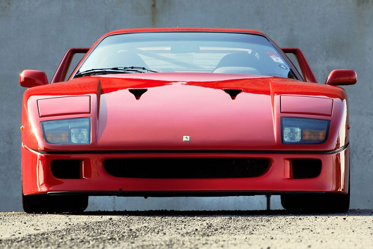 Tuy nhiên, với niềm đam mê xe mãnh liệt và mức độ chịu chơi có tiếng của doanh nhân Nguyễn Quốc Cường, giới mộ điệu xe tại Việt Nam vẫn có thể hi vọng về việc siêu phẩm Ferrari F40 sẽ về Việt Nam.