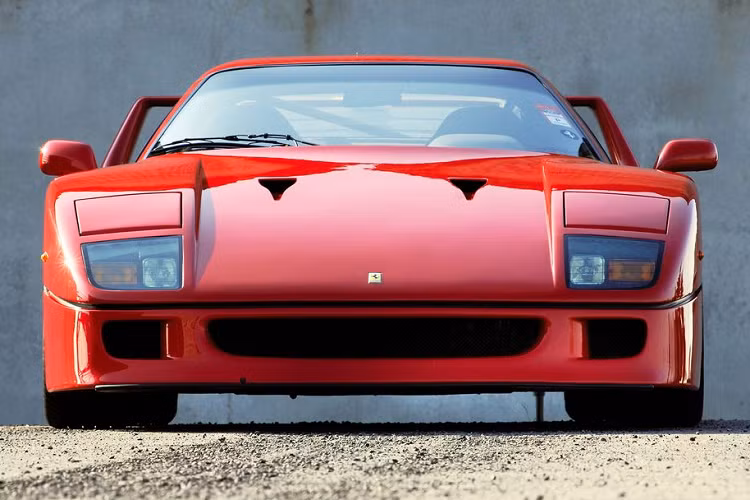 Tuy nhiên, với niềm đam mê xe mãnh liệt và mức độ chịu chơi có tiếng của doanh nhân Nguyễn Quốc Cường, giới mộ điệu xe tại Việt Nam vẫn có thể hi vọng về việc siêu phẩm Ferrari F40 sẽ về Việt Nam.