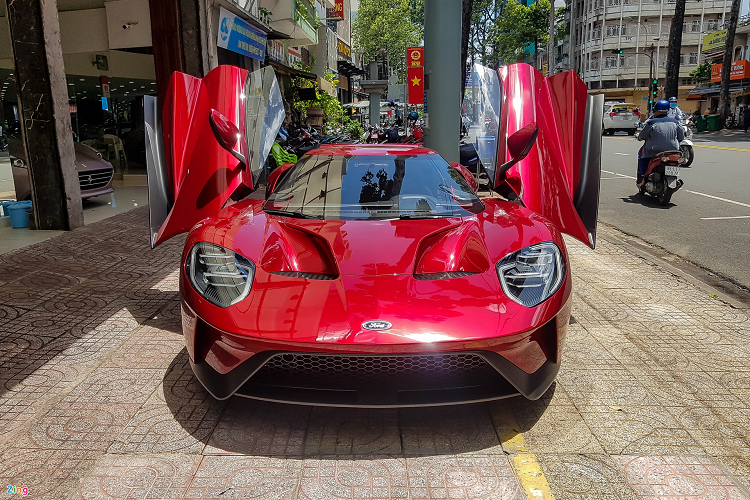 Khảo sát này cũng cho thấy mức độ ưu tiên giữa các bề mặt sơn ngoại thất. Ở các thị trường như Mỹ hay châu Âu, bề mặt hoàn thiện sơn bóng được ưu tiên hơn. Tuy nhiên tại Trung Quốc, tỷ lệ này lại được chia đều giữa màu sơn bóng (48%) và màu sơn mờ (52%). 