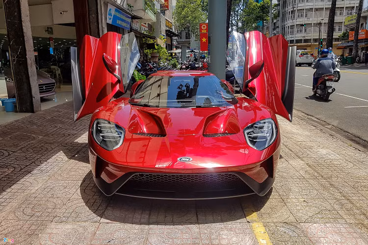 Khảo sát này cũng cho thấy mức độ ưu tiên giữa các bề mặt sơn ngoại thất. Ở các thị trường như Mỹ hay châu Âu, bề mặt hoàn thiện sơn bóng được ưu tiên hơn. Tuy nhiên tại Trung Quốc, tỷ lệ này lại được chia đều giữa màu sơn bóng (48%) và màu sơn mờ (52%). 