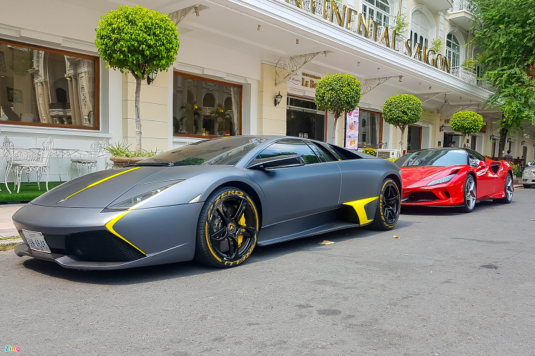 Về chiếc xe đang sử dụng, có đến 21% số người trong nhóm khảo sát cho biết đang sử dụng một chiếc xe có ngoại thất màu đen, 16% sở hữu xe có màu ngoại thất xám, 15% chọn màu trắng và 14% chọn một chiếc xe màu bạc để di chuyển hàng ngày.