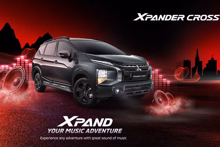 Tại thị trường Indonesia, giá xe Mitsubishi Xpander Rockford Fosgate Black Edition 2021 có mức khởi điểm từ 273.900.000 Rupiah (khoảng 443 triệu đồng) cho bản số sàn và 283.800.000 Rupiah (459 triệu đồng) cho bản số tự động. Con số tương ứng của Mitsubishi Xpander Cross Rockford Fosgate Black Edition 2021 là 321.650.000 Rupiah (520 triệu đồng).