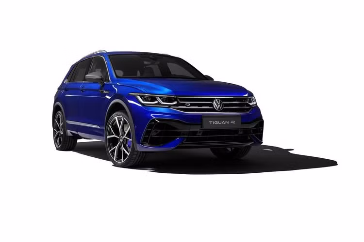 Giá xe Volkswagen Tiguan R hiện đã được mở bán tại Pháp với mức khởi điểm từ 54.900 Euro (khoảng 1,54 tỷ đồng), tuy nhiên, vì ở Pháp, khối động cơ của Tiguan R ở trong nhóm bị phạt với mức phạt lên tới 30.000 Euro (khoảng 844 triệu đồng). Như vậy, để sở hữu một chiếc Volkswagen Tiguan R người mua phải bỏ ra hơn 2,3 tỷ đồng, quá đắt với một chiếc Volkswagen.