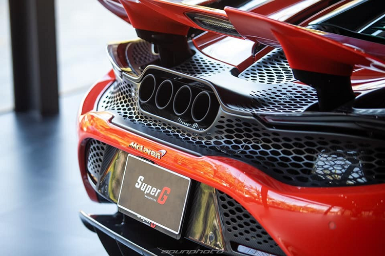 Dòng siêu xe McLaren 765LT chỉ sản xuất giới hạn 765 xe trên toàn thế giới, trong đó, chiếc McLaren 765LT thứ 2 cập bến thị trường Thái Lan mang số thứ tự 009/765 xe. Con số 9 được giới đại gia châu Á rất ưa chuộng vì mang hàm ý trường thọ, may mắn và thành công. 