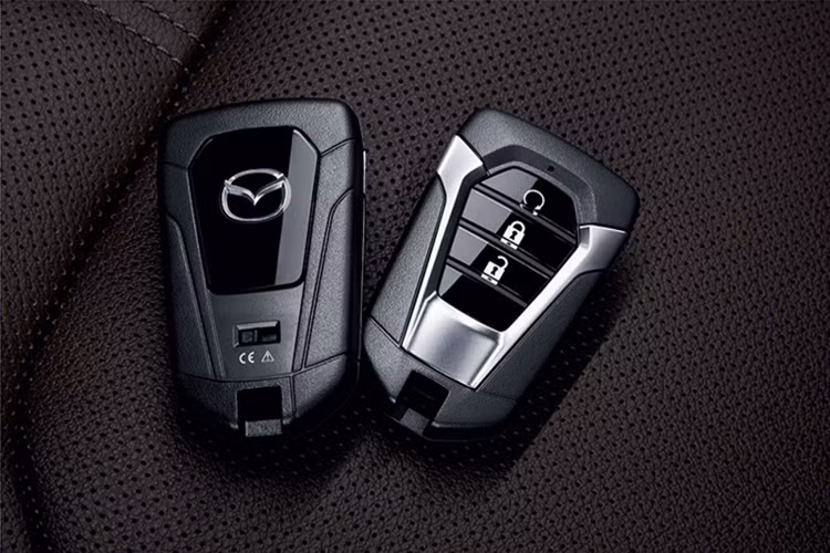 Việc chia sẻ chung một nền tảng khung gầm động cơ với “người đồng hương Isuzu D-Max thế hệ mới sẽ là một bước ngoặc mới cho mẫu bán tải cỡ trung nhà Mazda. Mặc dù được phát triển dựa trên cùng một nền tảng với Isuzu D-Max mới, nhưng Mazda BT-50 mới vẫn có sự khác biệt rõ rệt về thiết kế.