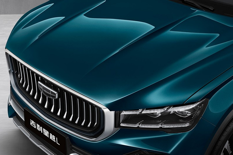 Với hệ truyền động kể trên, Geely Xingyue L 2021 có thể tăng tốc từ 0-100 km/h trong thời gian 7,7 giây và tiêu thụ lượng xăng trung bình chỉ 7,8 lít/100 km.