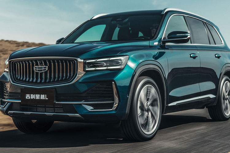 Ngoài ra, Geely Xingyue L 2021 còn được trang bị cả hệ dẫn động 4 bánh toàn thời gian Haldex thế hệ thứ 6. Hãng Geely khẳng định Haldex có thể chuyển đổi từ dẫn động 4 bánh sang dẫn động cầu sau trong thời gian chỉ 100 mili giây, nhanh hơn trước 16,7%.