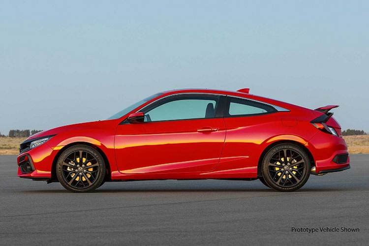 Thông tin về hệ truyền động của Civic Si mới vẫn còn rất bí ẩn, tuy nhiên, nhiều tin đồn cho rằng xe sẽ dùng phiên bản mạnh mẽ hơn của động cơ xăng tăng áp 1.5L 4 xi-lanh trên Civic tiêu chuẩn, dự kiến cho ra nhiều sức mạnh hơn so với mẫu xe tiền nhiệm (205 mã lực / 260 Nm mô-men xoắn cực đại).