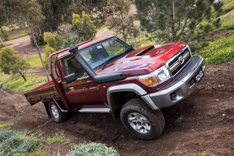 Theo đại diện của Toyota, các trang bị an toàn mới sẽ giúp cho Land Cruiser 70, 76 và 78 Series đảm bảo được sự an toàn của người ngồi trên xe, đáp ứng được quy chuẩn an toàn áp dụng trên tất cả các dòng xe chở khách, xe tải van, SUV và LCV tại Úc từ tháng 11 năm 2022. Đây là bước đi của hãng xe Nhật nhằm đảm bảo cho tất cả các mẫu xe của hãng tại Úc đều có thể được bán ra thị trường và không bị xếp vào loại "phương tiện chở hàng hạng nhẹ."