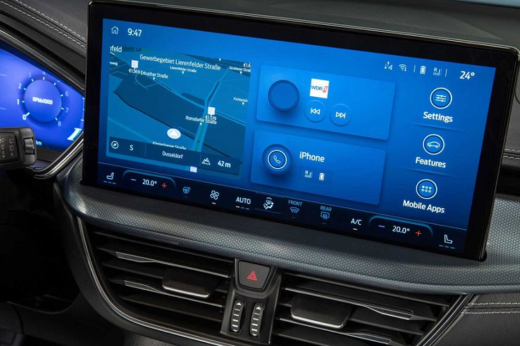 Cuối cùng là tùy chọn động cơ EcoBlue diesel 4 xylanh 1.5L với công suất 95 mã lực hoặc 120 mã lực. Đi kèm với 2 thiết lập động cơ này là hộp số sàn 6 cấp tiêu chuẩn. Trong đó, bản động cơ diesel 120 mã lực có tùy chọn cao cấp hơn là hộp số tự động 8 cấp.