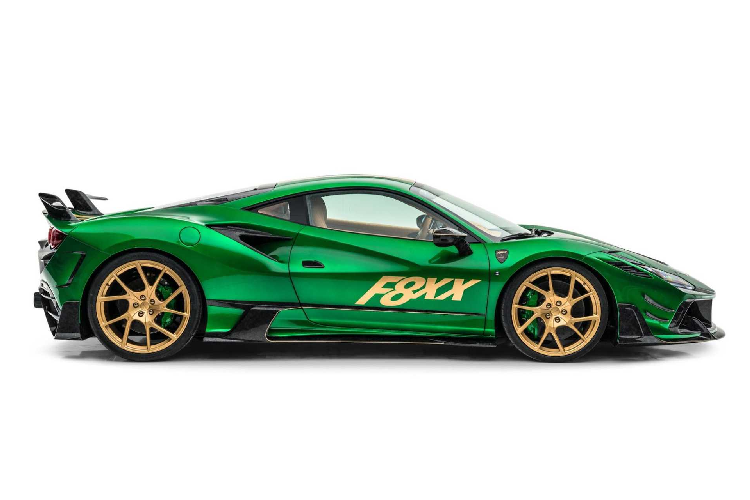 Bên cạnh những chi tiết độ khác biệt, xe còn được trang bị các chi tiết ốp nhỏ điển hình như phần ốp gương, phần hốc gió hông cũng như các phần ốp ở gần nắp động cơ hay phần ốp các hốc gió trên khắp thân xe. Các chi tiết logo trên xe đã được thay đổi hoàn toàn và được làm bằng vật liệu composite.