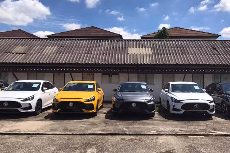 Thời gian ra mắt MG5 tại Việt Nam (nhập Thái) mặc dù vẫn chưa được hé lộ, nhưng theo nguồn tin nội bộ được biết thì MG 5 2021 có kế hoạch ra mắt tại Việt Nam vào cuối năm nay.