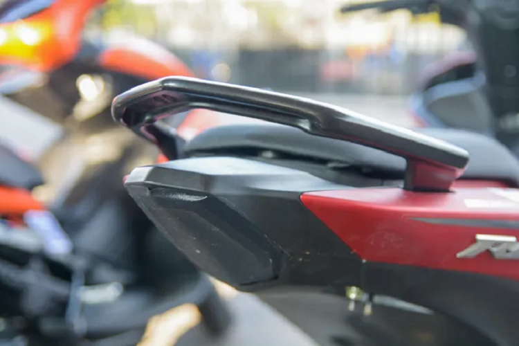 Tại giải đua của Yamaha Việt Nam, mỗi phương tiện thi đấu đều được gắn thêm hệ thống chip bấm giờ. Hệ thống này tự động tính thời gian chạy một vòng đường đua cũng như khoảng cách giữa các xe với nhau.