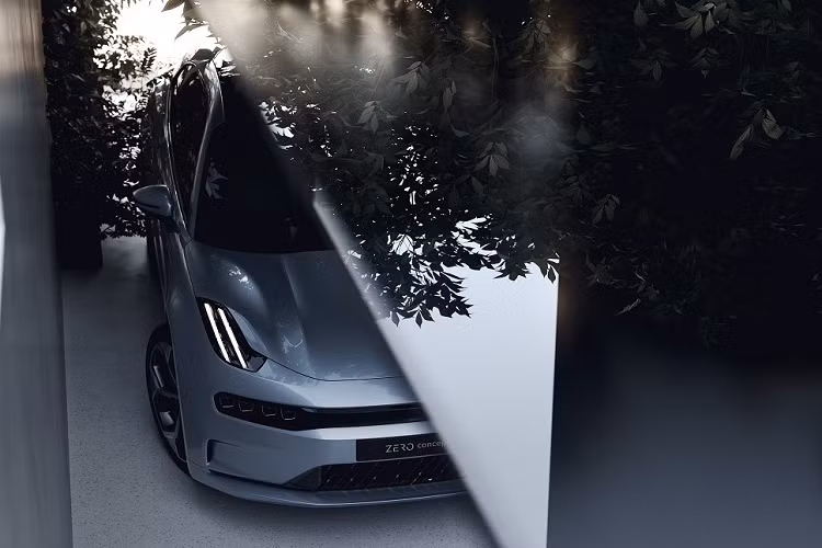 Zero Concept là mẫu xe đầu tiên của Lynk &amp; Co được xây dựng trên nền tảng SEA của Geely. Lynk &amp; Co là một trong những thương hiệu thuộc sở hữu của Geely, bên cạnh Lotus, Volvo, Proton.