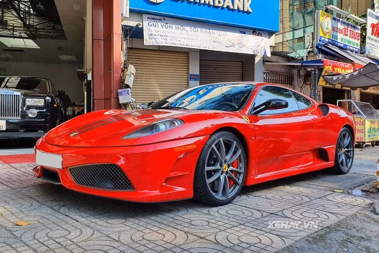 Không rõ xe được rao bán với giá bao nhiêu, chỉ biết ở thời điểm ra mắt, giá xe Ferrari F430 Scuderia có mức bán khởi điểm từ 250.000 USD (tương đương khoảng 4 tỷ đồng, theo tỷ giá ngoại tệ của năm 2007) tại Mỹ.
