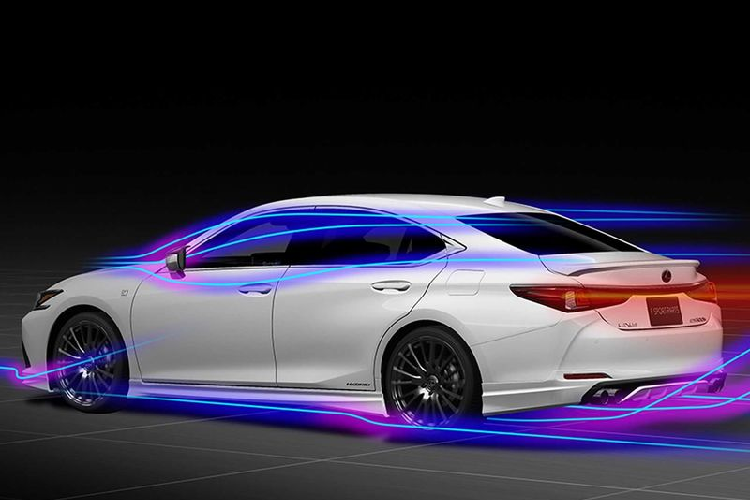 Nội thất Lexus ES 2022 hạng sang cũng được cập nhật với lớp ốp mới cho các công tắc ở tay vịn bên cửa. TRD có bán riêng lẻ từng chi tiết, vì vậy, trong trường hợp chỉ muốn làm nổi bật đầu xe thì có thể mua riêng cánh gió trước.