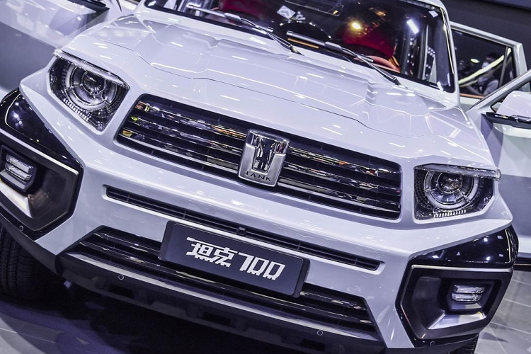 Đồng lúc đó, Tank cũng giới thiệu chính thức hai mẫu xe mới gồm 700 và 800. Trong đó, Tank 700 2021 mới được định vị là một xe off-road hạng sang cỡ vừa đến lớn, còn Tank 800 là mẫu xe sang đầu bảng của thương hiệu nói chung.