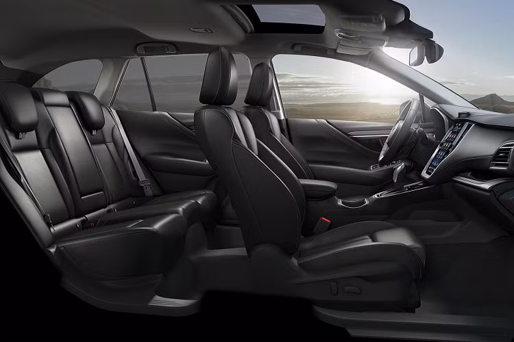 Outback 2021 còn được cung cấp Công nghệ hỗ trợ người lái EyeSight thế hệ tiếp theo của Subaru, sử dụng một cặp camera, với góc nhìn rộng gần gấp đôi so với hệ thống trước đó và phần mềm nhận dạng hình ảnh mới để vận hành 11 hệ thống an toàn chủ động. Những tính năng an toàn nổi bật bao gồm kiểm soát hành trình thích ứng với hệ thống giữ làn, cảnh báo chệch làn đường và ngăn chệch làn đường…