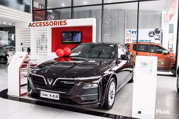 Thi truong oto Viet Nam dua giam gia, xe nhap tiep da tang manh-Hinh-4