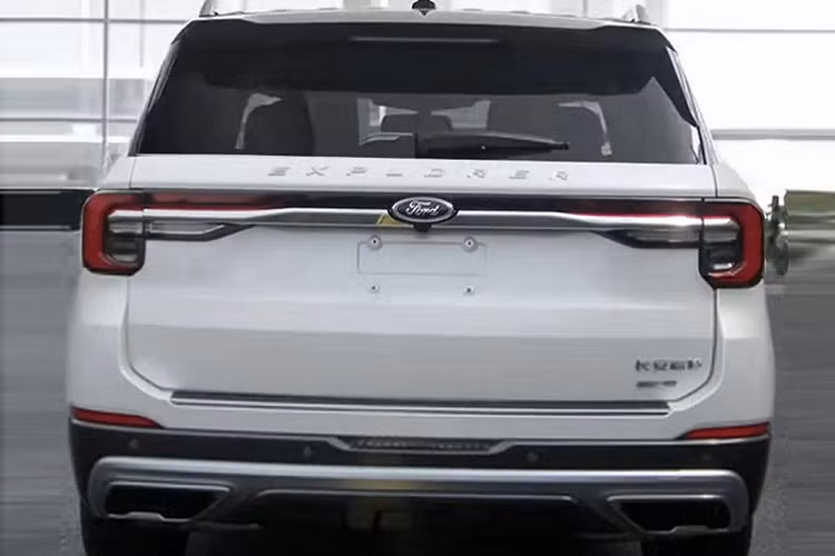 Tại Trung Quốc, mẫu SUV cỡ lớn này do liên doanh Changan - Ford sản xuất. Hiện chưa rõ thời điểm ra mắt và giá xe Ford Explorer 2022.