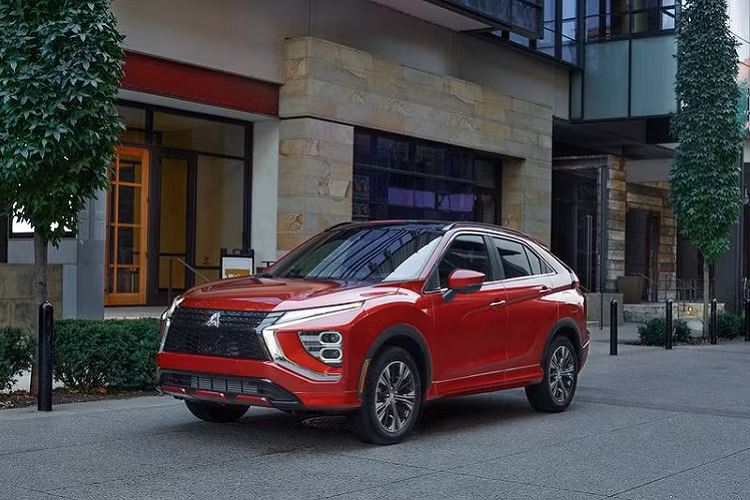 Tại thị trường Mỹ, khả năng cao là Mitsubishi sẽ cung cấp thêm cả phiên bản plug-in hybrid và PHEV giống với thị trường Nhật Bản.