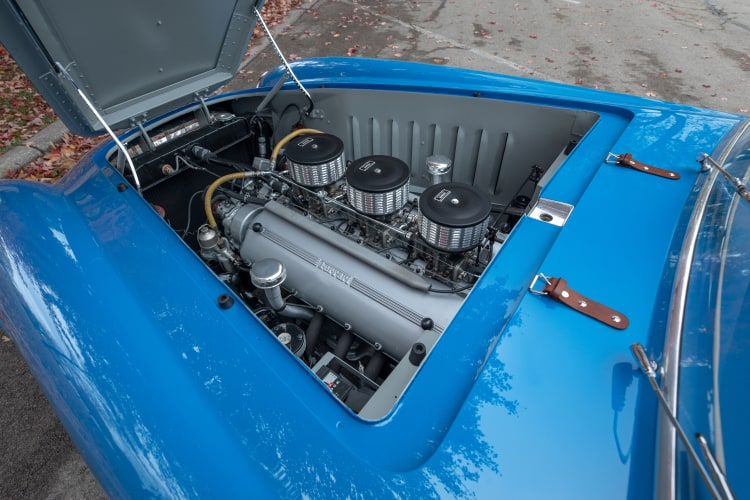 Ông ấy định biến nó thành một chiếc xe đua drag nhưng không hề dứt khoát, và kết cục là bán nó trong năm 2006 trên eBay với giá 26.912 USD cho Tom Shaughnessy, một chuyên gia phục chế ô tô và cũng là người nhanh chóng nhận ra “mặt hàng”. Chiếc xe thực chất có giá trị khoảng 3 triệu USD tại thời điểm đó.