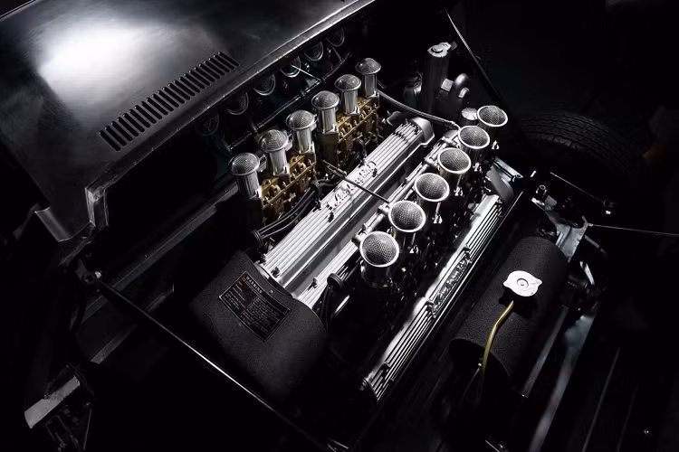 Về mặt cơ khí, nhà sưu tập đã tìm đến ông Jeff Stephan - chuyên gia về Lamborghini Miura với việc sửa chữa hoặc thay thế các linh kiện khi cần thiết. Bình xăng của xe đã được tháo ra và bảo dưỡng, phục hồi ống dẫn nhiên liệu, bơm nước và dầu được làm lại, ống làm mát được làm bằng nhôm mới.