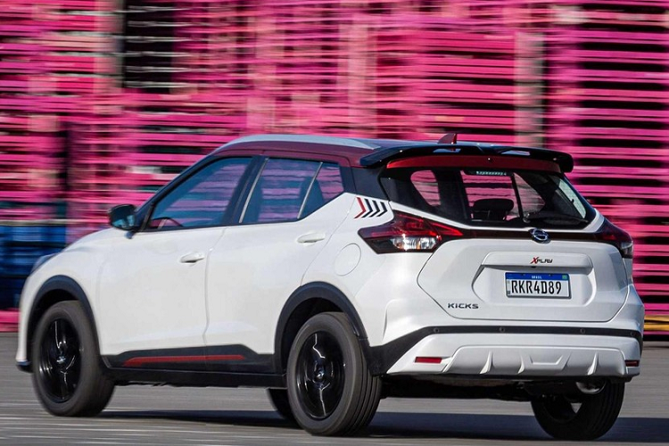 Tại thị trường Brazil, giá xe Nissan Kicks XPlay 2022 được bán với mức khởi điểm từ 122.990 Real (khoảng 524 triệu đồng). Xe sẽ bắt đầu có mặt tại đại lý từ tháng 10 năm nay.