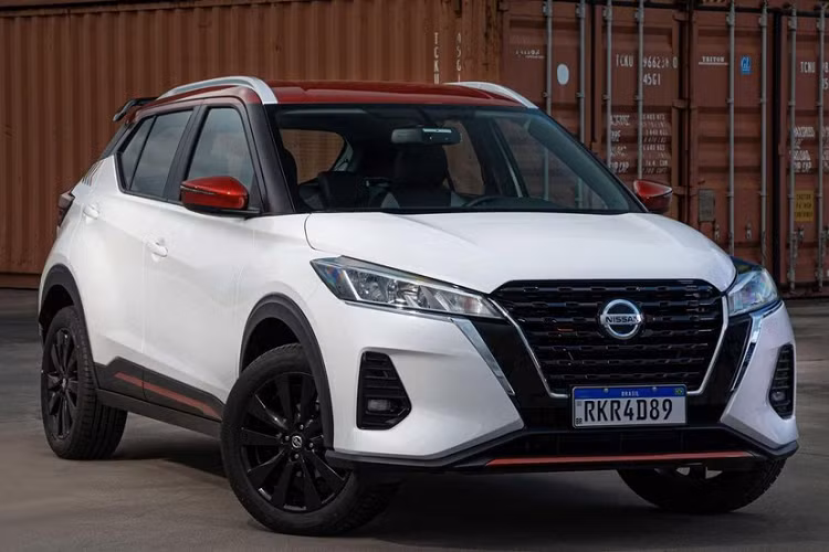 Vào hồi tháng 11/2020, kết quả thử nghiệm an toàn của Nissan Kicks do tổ chức độc lập ASEAN NCAP tung ra đã gián tiếp xác nhận việc mẫu SUV cỡ B này được bán ở Việt Nam. Tuy nhiên, gần 1 năm đã trôi qua Nissan Kicks thế hệ mới vẫn chưa được đưa về Việt Nam để cạnh tranh với Kia Seltos và Hyundai Kona.