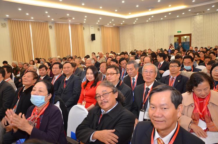 Nhung cung bac cam xuc cua Dai hoi VIII Lien hiep Hoi Viet Nam