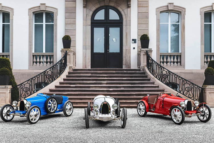 Giá bán khởi điểm của Bugatti Baby II là 33.000 USD. Với số tiền này, người dùng có thể mua một chiếc xe thể thao hàng hiệu như Ford Mustang Convertible (32.655 USD), Mazda MX-5 Miata (26.580 USD) hay Chevrolet Camaro Convertible (32.695 USD).