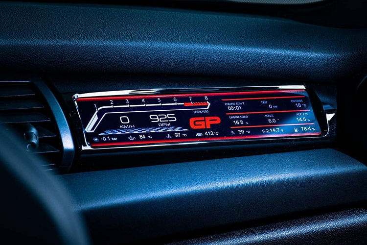  Giá xe MINI Cooper JCW GP từ 45.750 USD tại Mỹ, nó được sản xuất 3.000 chiếc trên toàn thế giới. Trong khi đó, chi phí thực hiện bản độ không được Beek Auto Racing tiết lộ.