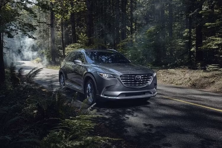 Ở Thế hệ nâng cấp, Mazda CX-9 2022 mới này cũng sẽ có thêm một biến thể mới tên là Touring Plus, xe có giá từ 41.660 USD (khoảng 955,3 triệu đồng).