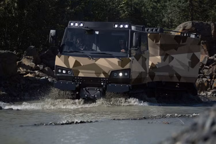 Một tính năng nổi bật ngay lập tức của BvS10 Beowulf 2021 mới là cấu trúc thân kép được thiết kế để tăng thêm tính linh hoạt cần thiết trong quá trình bẻ lái phức tạp, và cho phép đưa ra nhiều tùy chỉnh.