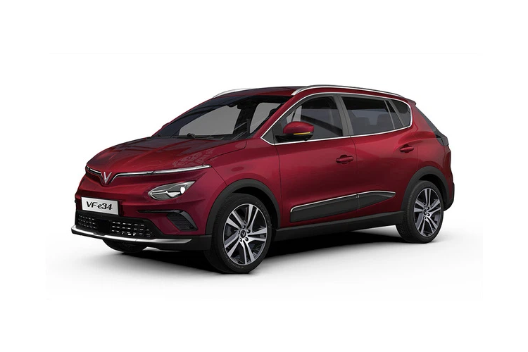 Bên cạnh đó, xe cũng được tích hợp công nghệ sạc nhanh, người dùng có thể cắm sạc 15 phút và di chuyển quãng đường 180 km.