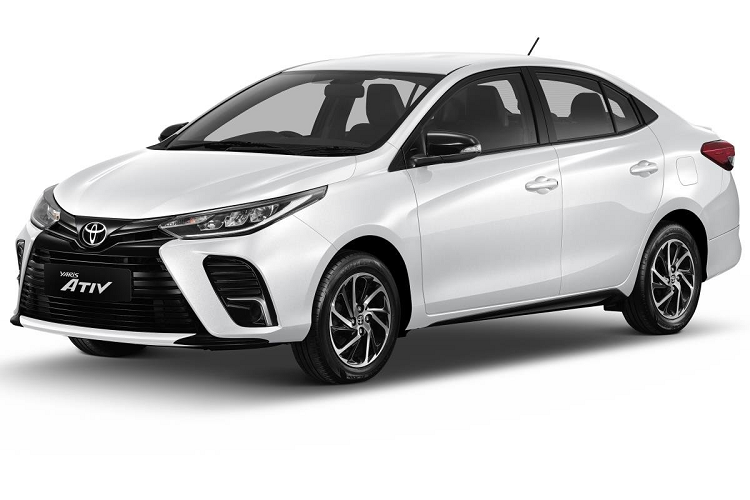 Mẫu xe Toyota Vios 2022 mới (hay còn gọi là Toyota Yaris Ativ) đã có màn nâng cấp nhẹ nhàng với một số tinh chỉnh về ngoại thất và bổ sung loạt trang bị mới nhất. Được biết tại thị trường Thái Lan, mẫu xe sedan hạng B này có 3 phiên bản là Entry, Sport và Sport Premium.