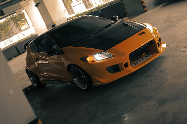 Chủ xe phải tìm những linh kiện từ các nước Nhật Bản, Thái Lan, Malaysia và Ấn Độ, đây là những nơi mà Honda CR-Z khá phổ biến. Giá trị các đơn hàng không quá đắt đỏ nhưng phải qua nhiều quy trình nên thời gian hoàn thành bản độ cũng bị kéo dài.