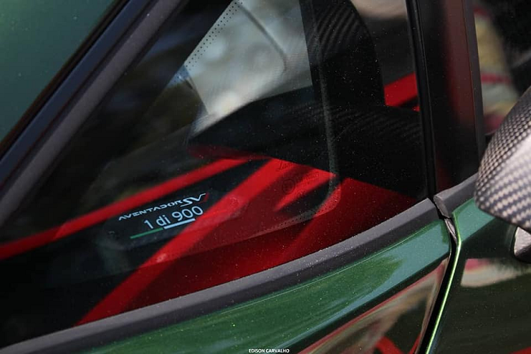 Lamborghini Aventador SVJ là 1 trong 3 phiên bản xe giới hạn của dòng Lamborghini Aventador được xem như là thành công nhất trong các mẫu xe bò tót sử dụng động cơ V12.