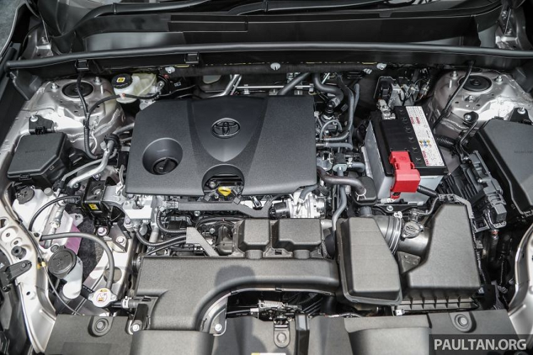 Bên cạnh đó là 7 túi khí và hệ thống cân bằng điện tử tiêu chuẩn.