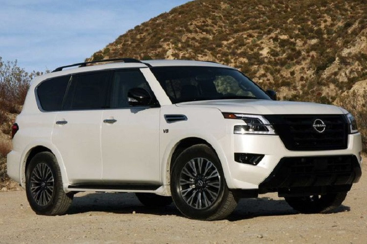 Nissan Armada 2021 mới được bán với giá khởi điểm từ 48.500 USD (khoảng 1,11 tỷ đồng), chưa gồm phí vận chuyển, tăng 1.000 USD (khoảng hơn 23 triệu đồng) so với phiên bản 2020. Bù lại, chiếc SUV cỡ lớn nhận được khá nhiều cập nhật, từ diện mạo cho đến hệ truyền động và công nghệ.