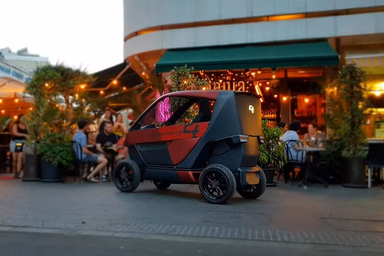 Mẫu xe CT-1 thậm chí còn được vinh danh trên danh sách 100 Phát minh Xuất sắc nhất của tạp chí Time trong năm ngoái. Quá trình sản xuất ban đầu sẽ được thực hiện bởi Roding Automobile của Đức, nhưng việc sản xuất hàng loạt cũng có thể sẽ diễn ra ở Trung Quốc vào đầu năm tới.