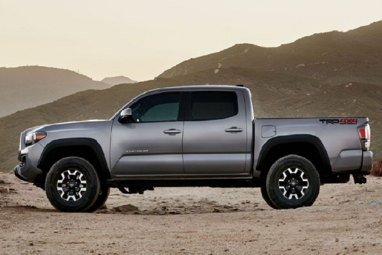  10. Toyota Tacoma (238.806 xe) Mẫu xe bán tải nhỏ Tacoma đựa ưa chuộng hơn nhiều so với "đàn anh"Tundra của nó. Doanh số của xe Toyota Tacoma tại Mỹ cũng ấn tượng khi chỉ giảm 4% so với năm 2019.