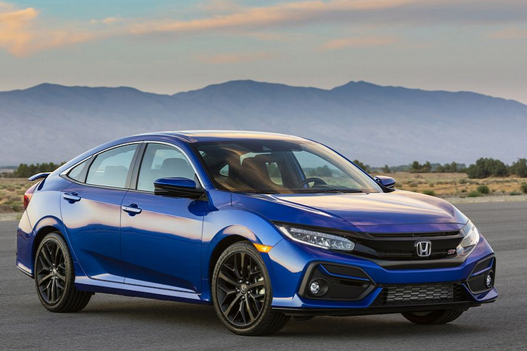  8. Honda Civic (261.225 xe) Mẫu sedan đến từ Nhật đã có một năm khá tệ khi giảm doanh số đến 20% so với cùng kỳ. Dù vậy doanh số Honda Civic tại thị trường Mỹ vẫn còn nằm trong top 8 xe bán chạy trong khi Toyota Corolla chỉ đứng top 11 (Corolla đã giảm đến 22% doanh số). 