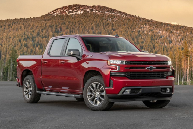  2. Chevrolet Silverado (586.675 xe) Chevrolet là một điểm sáng của thị trường khi bán được nhiều xe Silverado hơn so với năm 2019. 