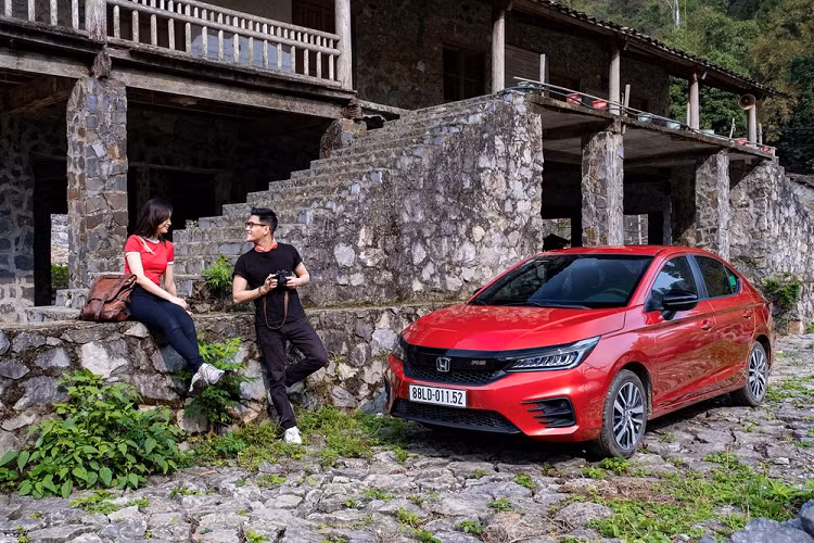 Giam gia manh, doanh so oto Honda Viet Nam van chua khoi sac-Hinh-2