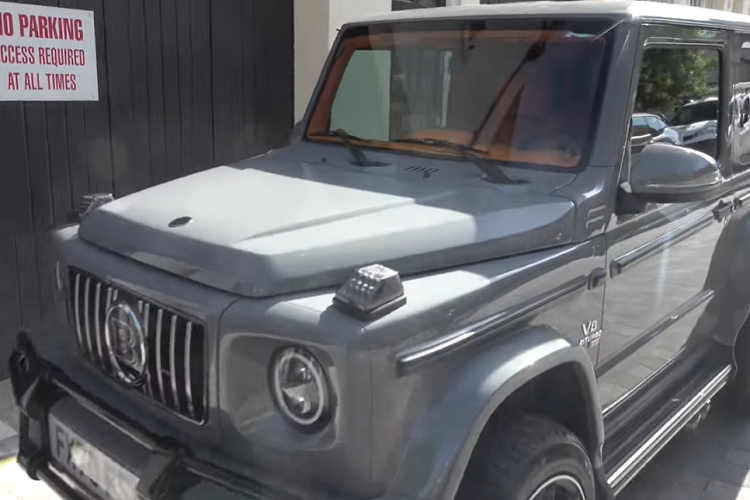 Ngoài những tùy chọn được cung cấp chính hãng, Suzuki Jimny cũng là một mẫu xe phổ biến đối với các công ty hậu mãi và tạo ra một thị trường ngách rất độc đáo.