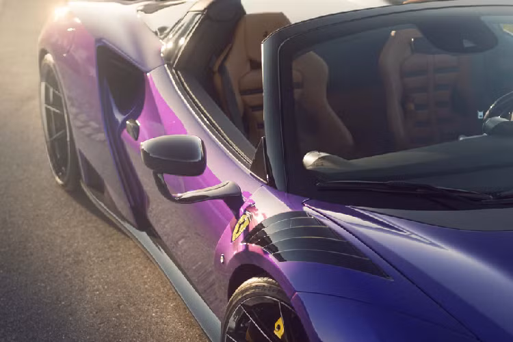 Novitec đã phát triển bộ mâm xe được rèn công nghệ cao Novitec NF10 NL được thiết kế riêng với sự hợp tác của nhà sản xuất cao cấp Vossen của Mỹ. Bộ mâm có kích thước 21 inch và 22 inch ở trục trước và trục sau được cấu hình với dạng 5 chấu kép, các chấu mỏng, đi kèm là hệ thống treo Novitec mới được tinh chỉnh với phần cản trước có thể được nâng lên so với nguyên bản.