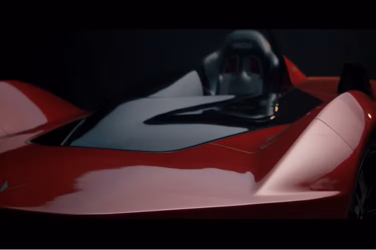 Trước mắt, Ekonk mới chỉ là một nguyên mẫu, và nó đã được thử nghiệm tại đường đua tốc độ cao Natrax gần Indore, Ấn Độ. Không biết liệu siêu xe điện mới lạ này có được đưa vào sản xuất hay không, nhưng các công nghệ được sử dụng cho nó hoàn toàn có thể được áp dụng vào một phương tiện sản xuất thiết thực hơn.